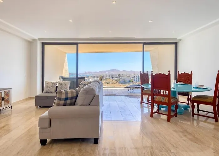 Сasa de vacaciones Charming Coastal With Ocean Views, Pool, Gym And Shared Amenities *