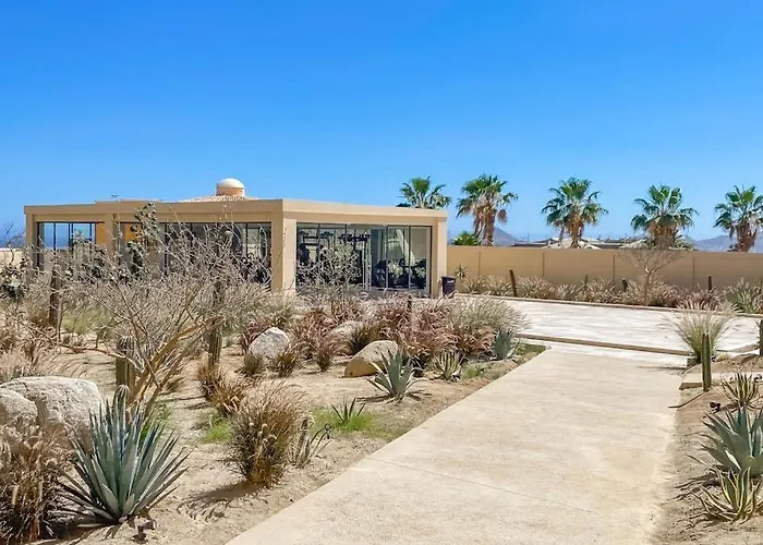 Charming Coastal With Ocean Views, Pool, Gym And Shared Amenities * Cabo San Lucas