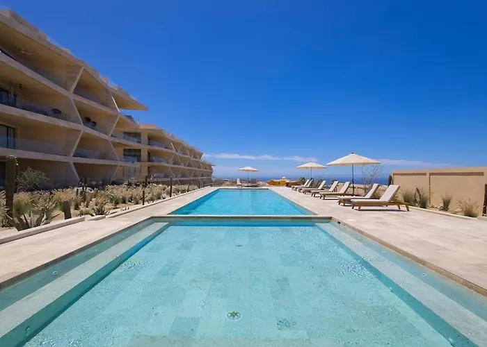 Charming Coastal With Ocean Views, Pool, Gym And Shared Amenities Сasa de vacaciones *