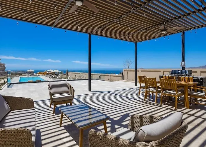 Charming Coastal With Ocean Views, Pool, Gym And Shared Amenities Сasa de vacaciones Cabo San Lucas