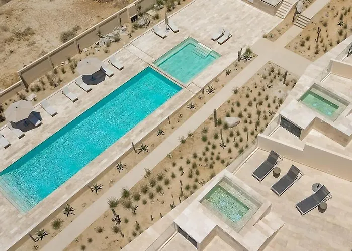 Charming Coastal With Ocean Views, Pool, Gym And Shared Amenities Сasa de vacaciones *